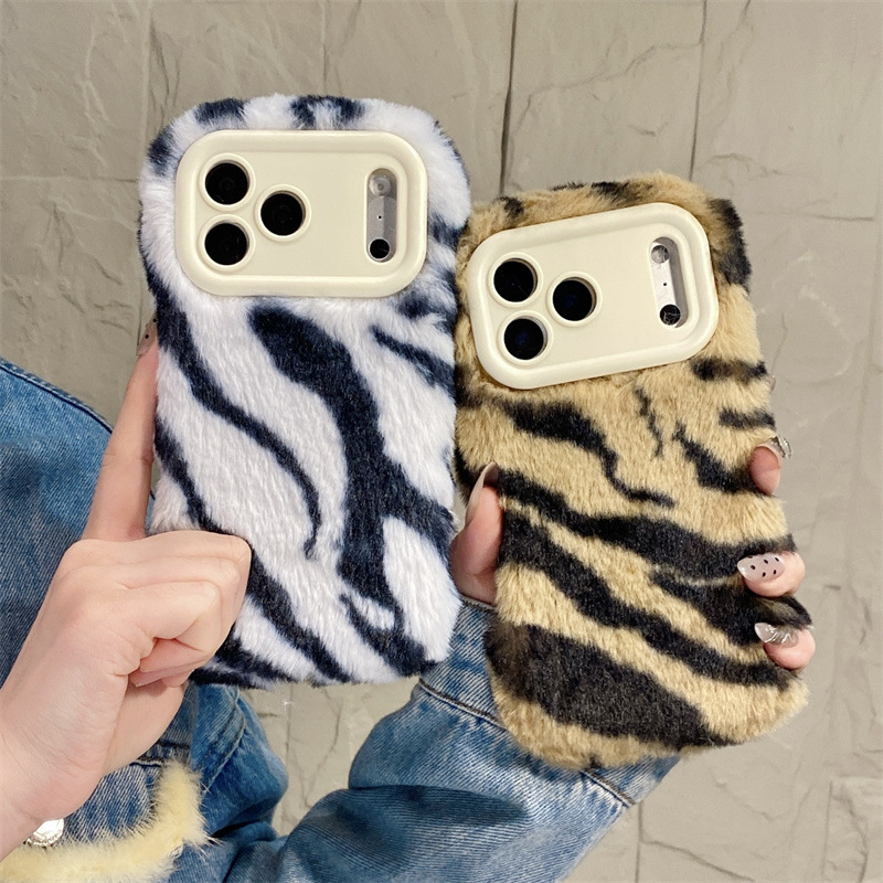 Phone Cases Iphone 16 - Lüks Zebra Desenli Tüylü Peluş Telefon